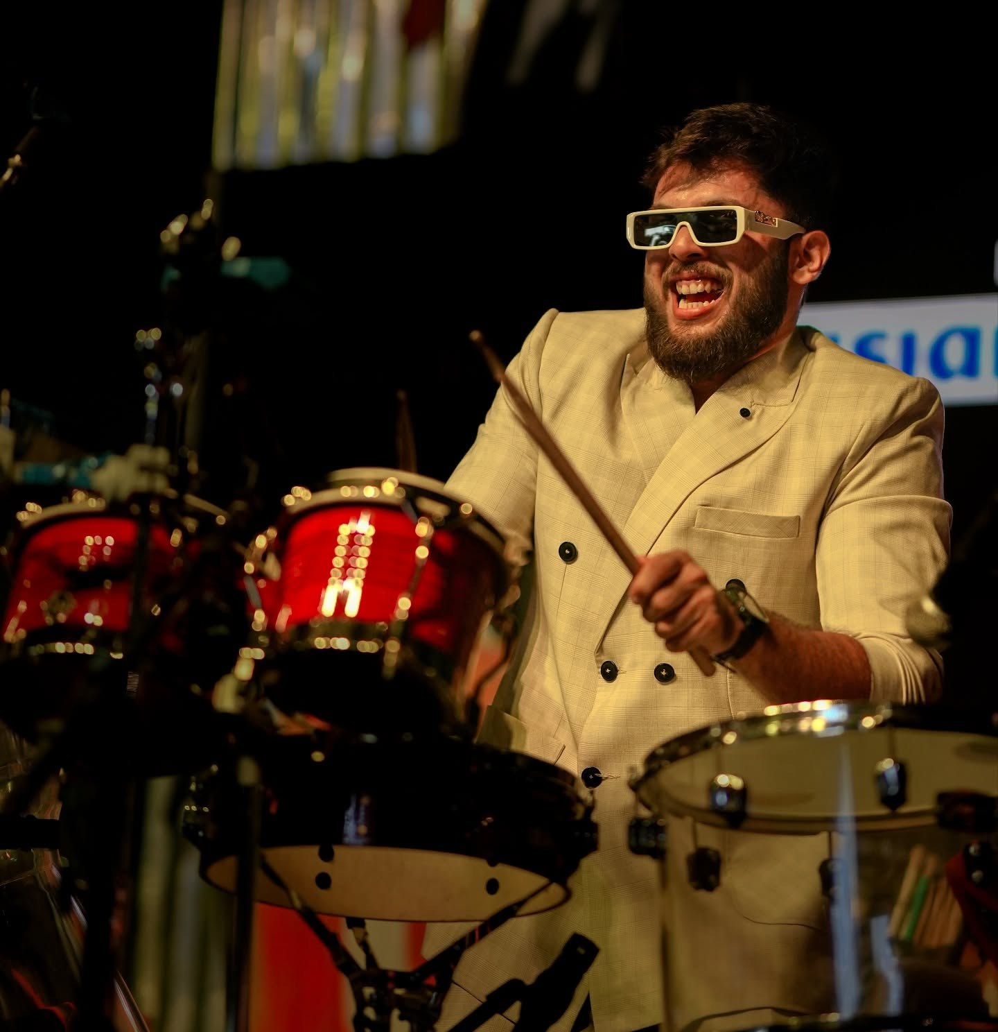 Live drummer photography by Savio Visuals